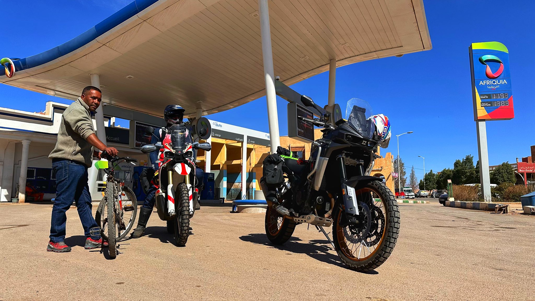 Barrys-bbq-and-bikes.be-raid de draa 005